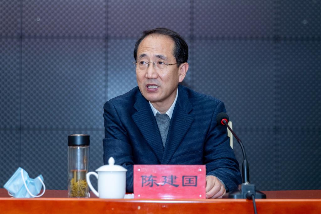 12月1日下午,研讨班在国交中心报告厅举办结班式,校领导吕景泉,陈建国